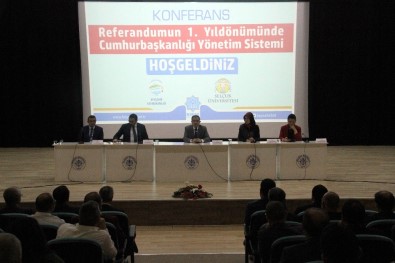 Beyşehir'de Cumhurbaşkanlığı Yönetim Sistemi Konulu Konferans