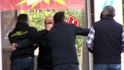 Konya'da Ticari Taksi İle Minibüs Çarpıştı Açıklaması 1 Ölü