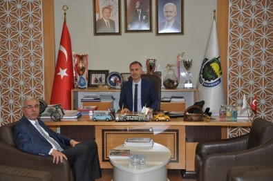 Nüfus Müdürü Solmaz'dan Başkan Taban'a Veda Ziyareti