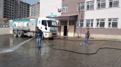 Şırnak Belediyesi Bahar Temizliği Başlattı