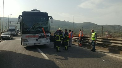 TEM'de Yolcu Otobüsü Tıra Çarptı Açıklaması 2 Yaralı