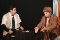 MÜNİR ÖZKUL - Tokat'ta 'Ekmek Arası' Tiyatro