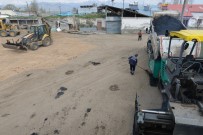 KÖYLÜ KADIN - Yakutiye Belediyesi, Köylerde Asfalta Başladı