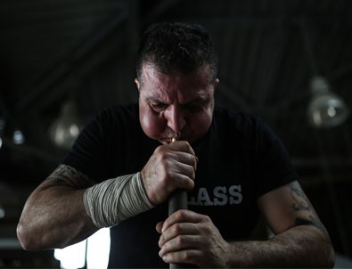 'Bir nefes candır cama üflediğimiz'