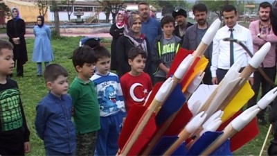 Çocuklar Ekrandan Uzaklaşıp Ata Sporları İle Tanıştı