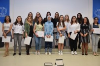 Eğitim Fakültesinde 'Yüksek Onur Belgesi Töreni' Gerçekleştirildi