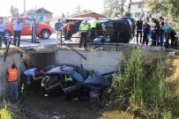 Fethiye'de Otomobil İle Kamyonet Çarpıştı Açıklaması 3 Yaralı