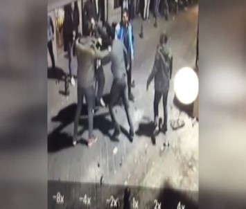 Kadıköy'de Bıçaklı Kavga Kamerada