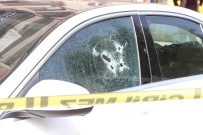OFİS ÇALIŞANI - Lüks Otomobilinin İçinde Silahlı Saldırıya Uğradı