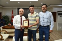 ZEKI KAYDA - Mehmetçik'ten Başkan Kayda'ya Plaketli Teşekkür