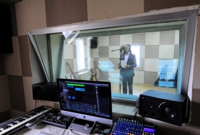 YYÜ'de 'Ses Kayıt Stüdyosu' Açıldı