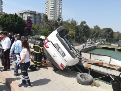 Adana'da Trafik Kazası Açıklaması 1 Yaralı