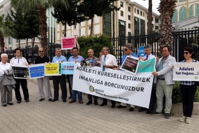 Antalya'da ASDER Üyelerinden 28 Şubat Kararına Tepki
