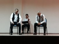 Mahmudiye'de 'Çanakkale Kahramanlıkları' Tiyatro Oyunu