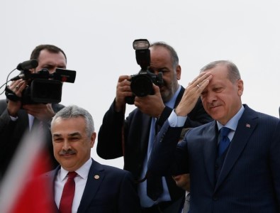 Mustafa Savaş; 'Türkiye, Bazı Çevreleri Rahatsız Etmiştir'