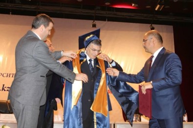 Prof. Dr. Aziz Sancar Ahmet Yesevi Üniversitesinde