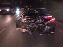 KUZULUK - Sakarya'da İki Otomobil Çarpıştı Açıklaması 1 Yaralı