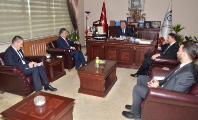 Yurdakul'dan ETSO Meclis Başkanı Özakalın'a Ziyaret