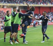 EMRE GÜRAL - Antalyaspor Bu Sezon Bir İlki Gerçekleştirdi