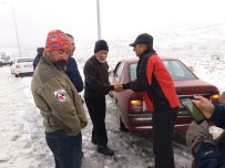 Erciyes'te Tipide Araçlar Yolda Kaldı