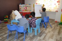 NEVZAT TARHAN - Kimsesiz Çocuklar Artık 'Kimsesiz' Değil