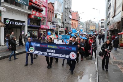 Zonguldak'ta 'Otizm Farkındalık' Yürüyüşü