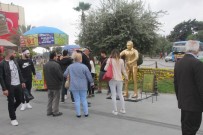 KÜNEFE - Antakya'nın Simgesi Künefe Heykelinin Tepsisi Çalındı