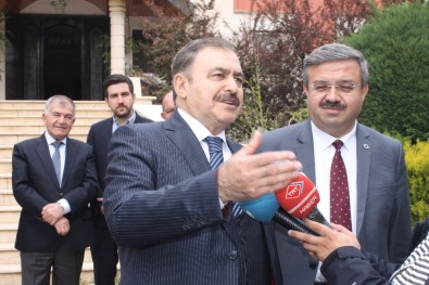 Bakan Eroğlu, 'Baskın Seçim Değil Erken Seçim'