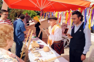 Erdemli'de Yörük Kültürü Tanıtım Stantlarına Yoğun İlgi
