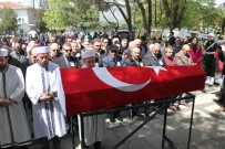 BENGÜ - Eski Milli Savunma Bakanı Son Yolcuğuna Uğurlandı