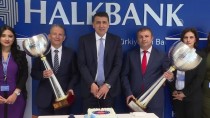 VOLEYBOL TAKIMI - Halkbank'ta Şampiyonluk Pastası Kesildi