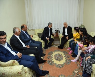 'Keşke' Projesi 830 Çocuğun Yüzünü Güldürdü