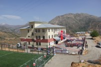 FATİH DÜLGEROĞLU - Kulp'ta Halı Saha Ve Yemekhane Açılışı