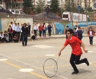 FUTBOL SAHASI - Ankaralı Çocuklar 'Aşık' Attı, Kültürüne Sahip Çıktı