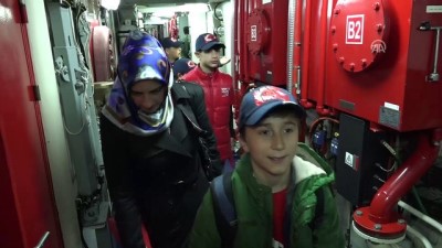 Çocuklar Sahil Güvenlik Gemisiyle Deniz Yolculuğuna Çıktı