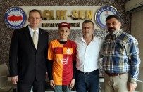 SAĞLıK SEN - Fatih Terim'den Alkışlanacak Davranış
