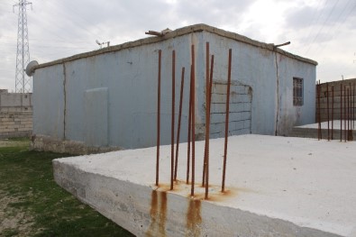 İnşaatı Yarım Kalan Evleri İçin Yardım Bekliyorlar