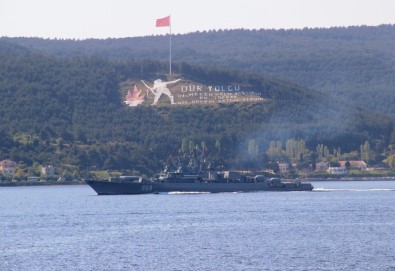 Rus Savaş Gemileri Çanakkale Boğazı'ndan Aynı Anda Geçti