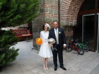 KERVANSARAY - 380 Yıllık Tarihi Kervansarayda Mutluluğa Adım Attılar