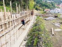 SAHİL YOLU - Başkan Yılmaz, Peyzaj Çalışmalarını İnceledi