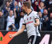 Caner Erkin Sakatlandı