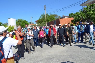 Didim'de Geleneksel Kutsal Yol Yürüyüşü Düzenlendi