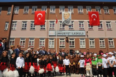 Akşehir'de 23 Nisan Coşkusu