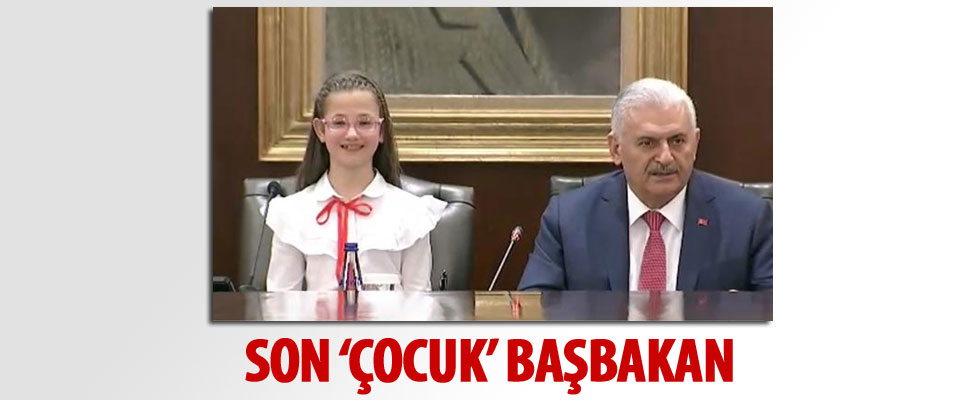Başbakan Yıldırım'ın koltuğuna 11 yaşındaki Esma oturdu