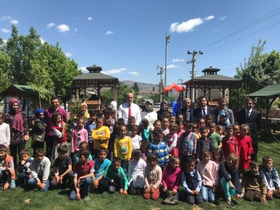 Başkan Dülgeroğlu, Köy Okullarında Öğrencilerle Bir Araya Geldi