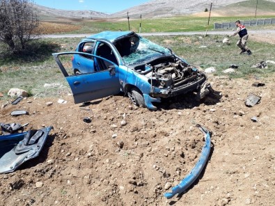 Gürün'de Trafik Kazası 4 Yaralı