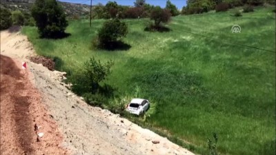 Manisa'da Bayram Törenine Giden Aile Kaza Yaptı Açıklaması 6 Yaralı