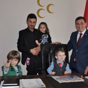 MHP Merkez İlçe Başkanlık Koltuğu Çocuklara Emanet