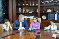 İZMIR TICARET ODASı - Serviste Unutulan Alperen'in Ablası Başkanlık Koltuğunda