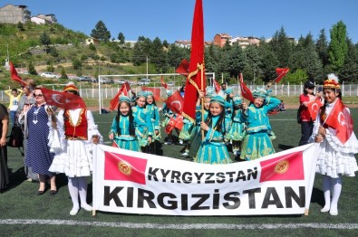 Simav'da Kırgızistan Rüzgarı Esti